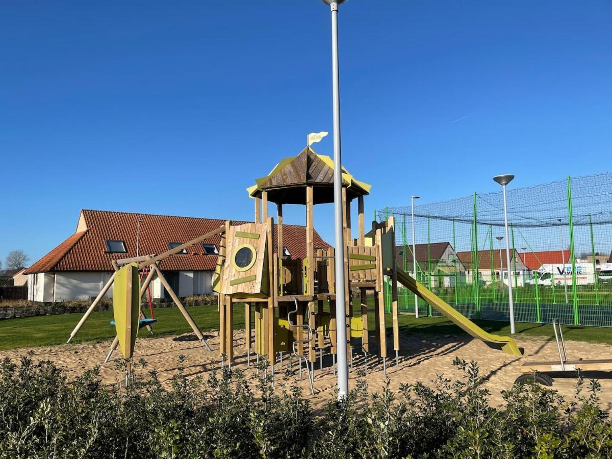 Wh95 Gezellig Vakantiehuisje -4P- Met Tuin En Parking Koksijde Kültér fotó