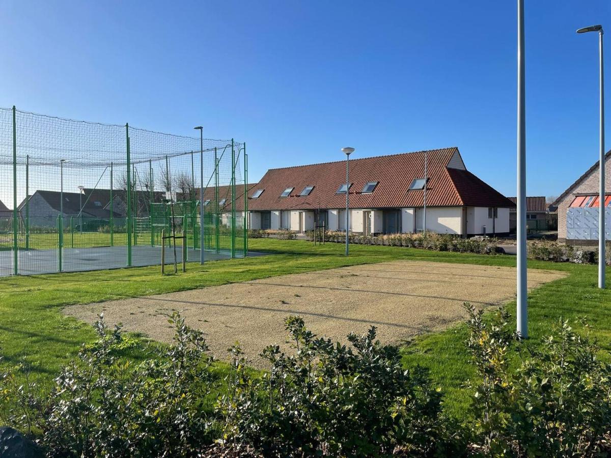 Wh95 Gezellig Vakantiehuisje -4P- Met Tuin En Parking Koksijde Kültér fotó