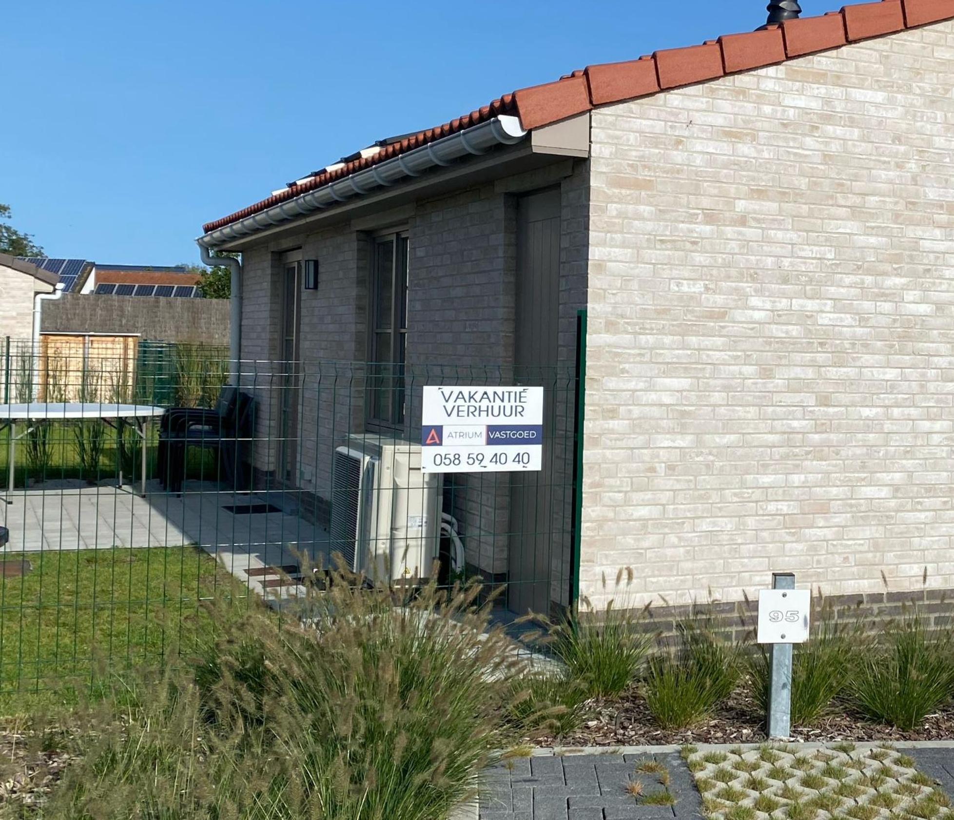 Wh95 Gezellig Vakantiehuisje -4P- Met Tuin En Parking Koksijde Kültér fotó
